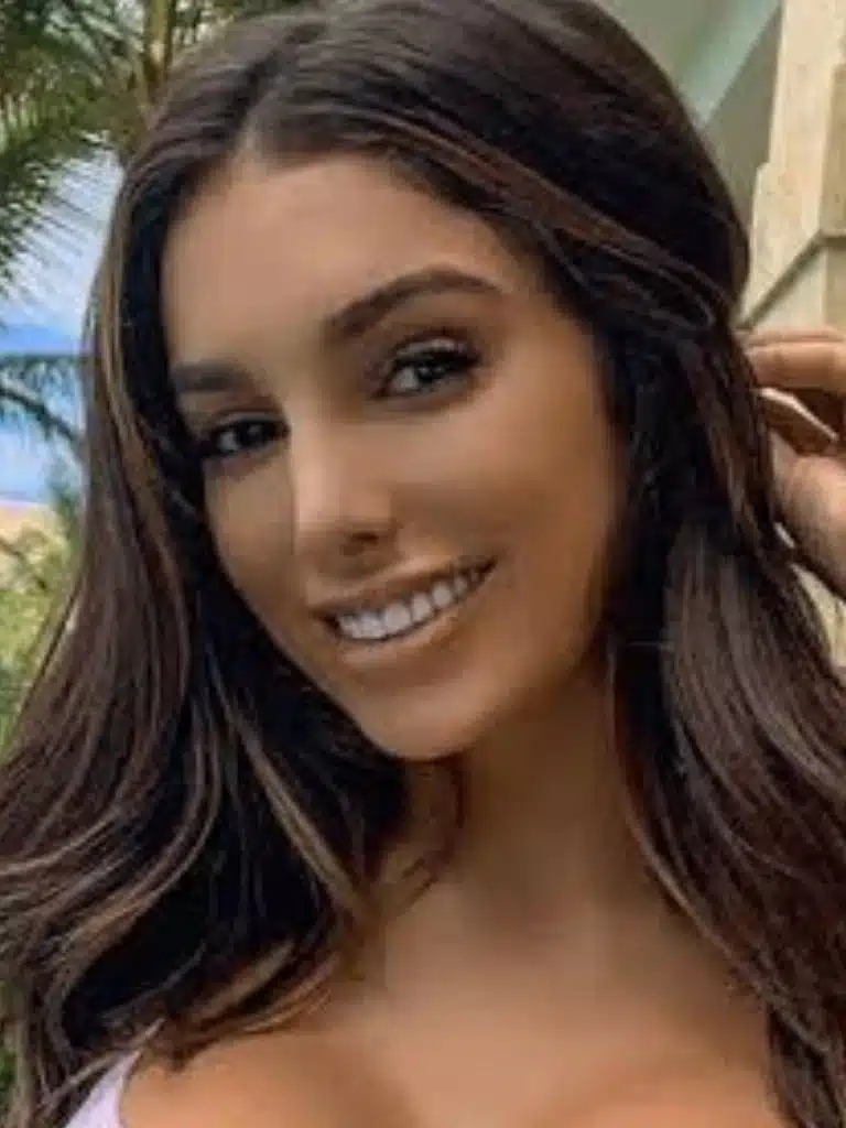 Lyna Perez Biography: Wiki, Age, Career, Height, Weight, Boyfriend, Net Worth & More
