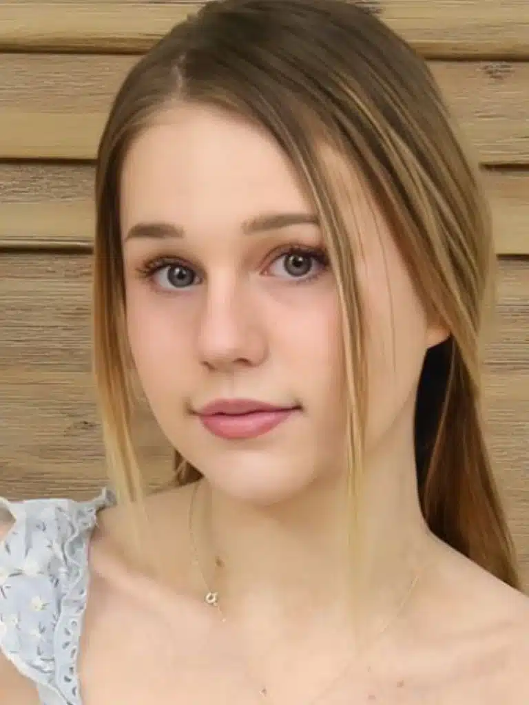 Mabel May Biography: Wiki, Age, Career, Height, Weight, Boyfriend, Net Worth & More