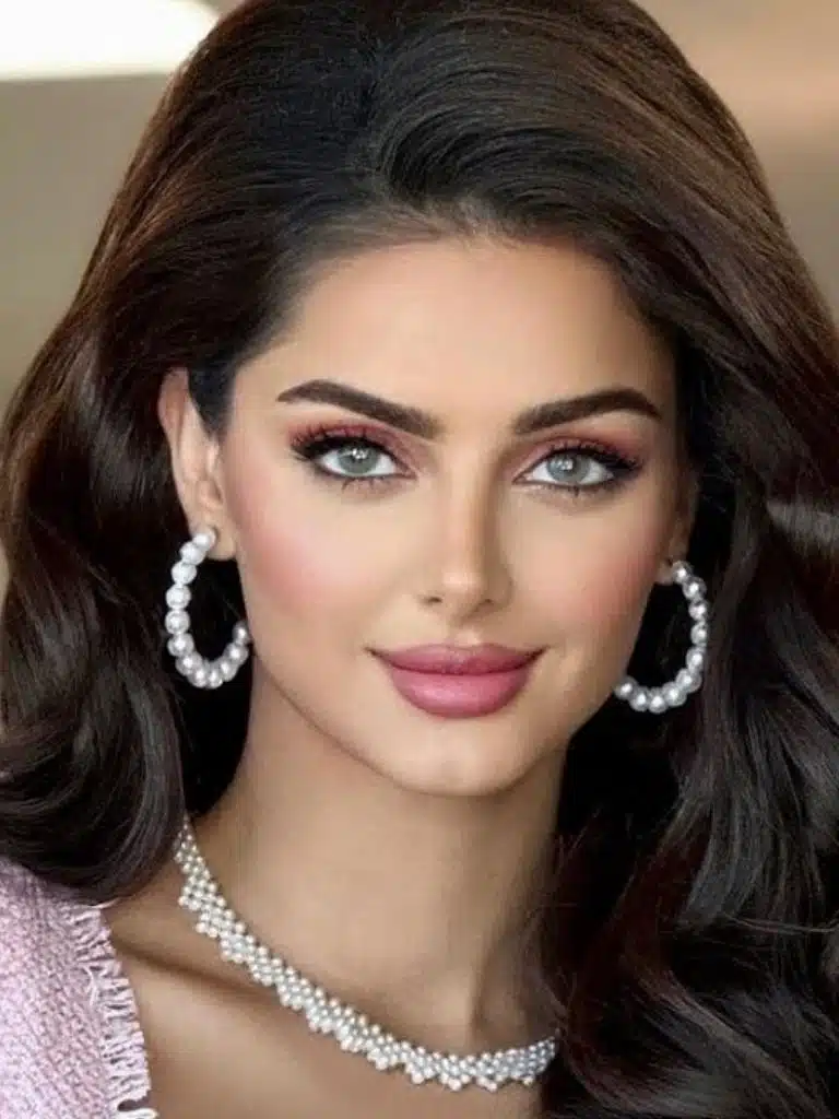 Mahlagha Jaberi Biography: Wiki, Age, Career, Height, Weight, Husband, Net Worth & More