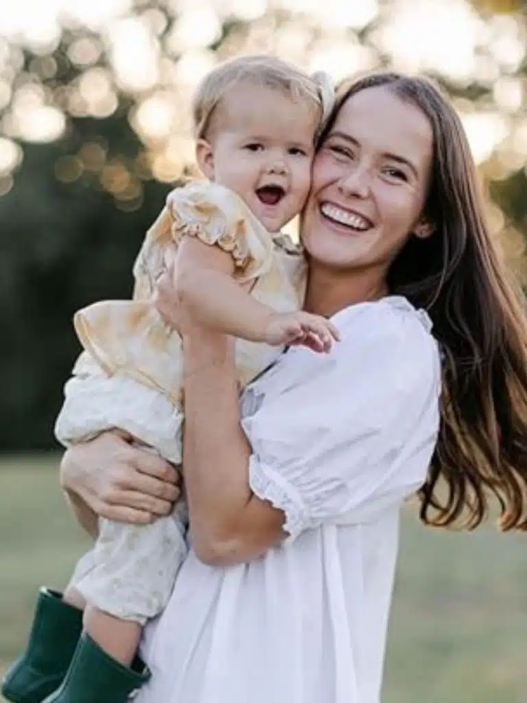 Mary Kate Robertson Biography: Wiki, Age, Career, Height, Weight, Boyfriend, Net Worth & More