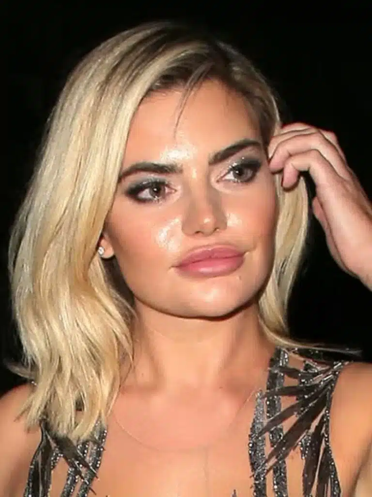 Megan Barton Hanson Biography: Wiki, Age, Career, Height, Weight, Boyfriend, Net Worth & More