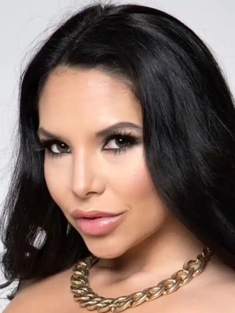 Missy Martinez Biography: Wiki, Age, Career, Height, Weight, Boyfriend, Net Worth & More