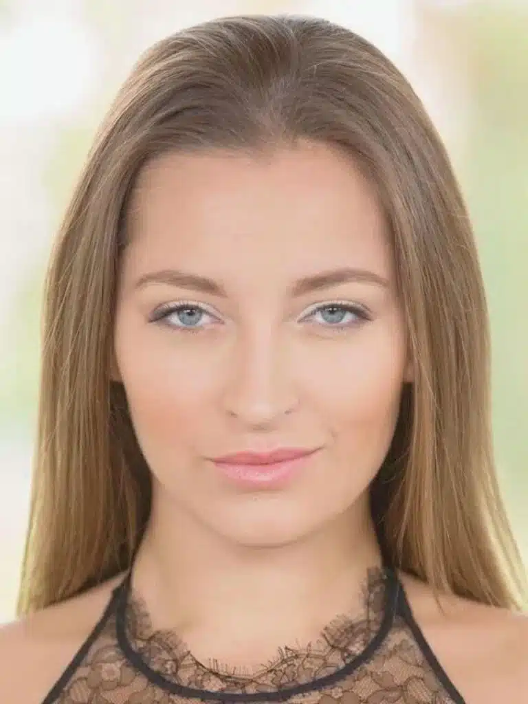 Nikki Lavay Biography: Wiki, Age, Career, Height, Weight, Boyfriend, Net Worth & More