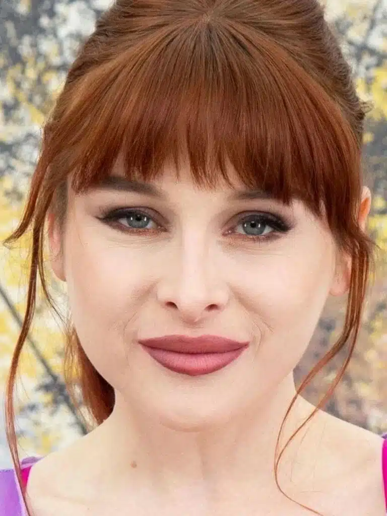 Odette Fox Biography: Wiki, Age, Career, Height, Weight, Boyfriend, Net Worth & More