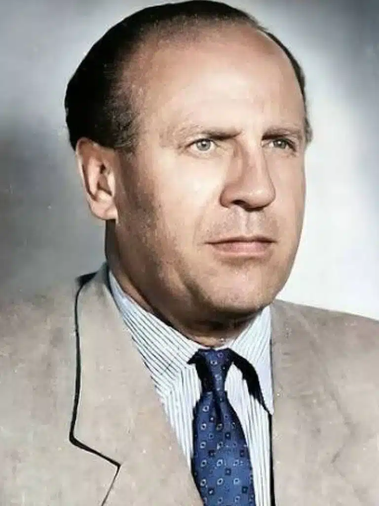 Oskar Schindler Biography: Wiki, Age, Career, Height, Weight, Boyfriend, Net Worth & More