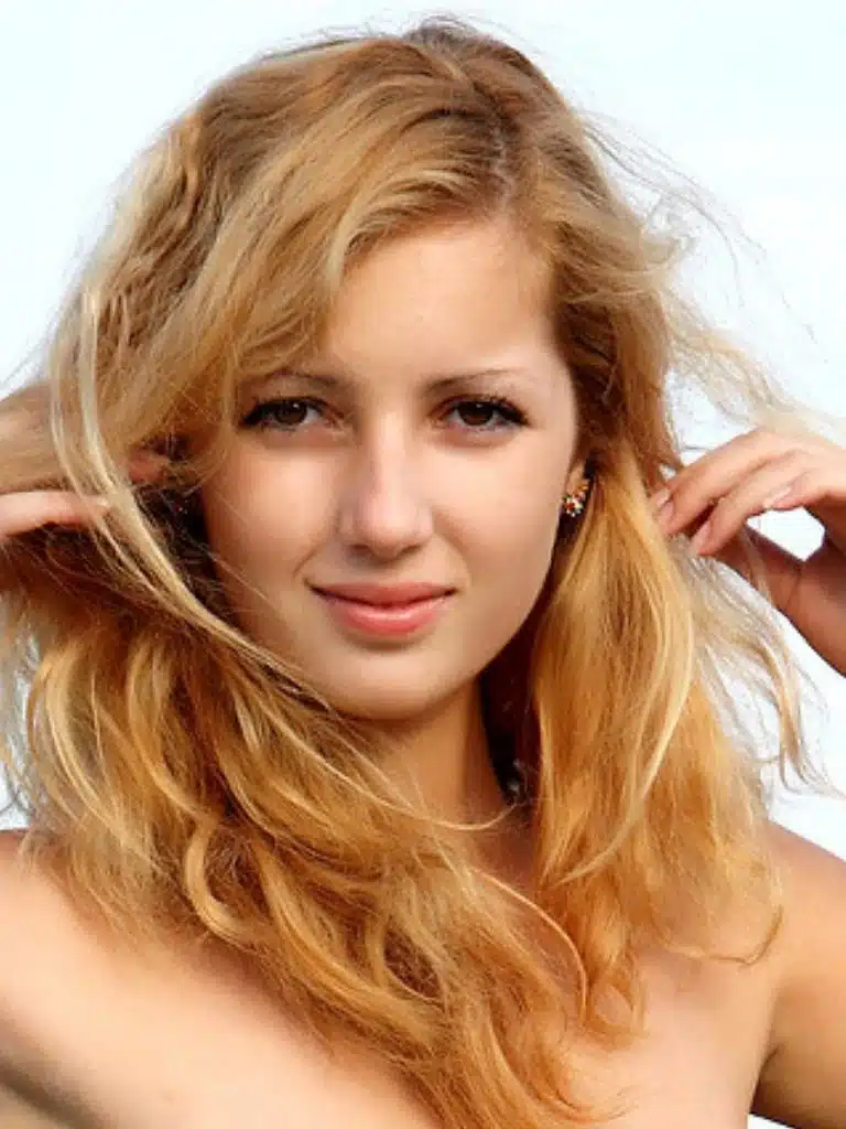 Tofana A Biography: Wiki, Age, Career, Height, Weight, Boyfriend, Net Worth & More