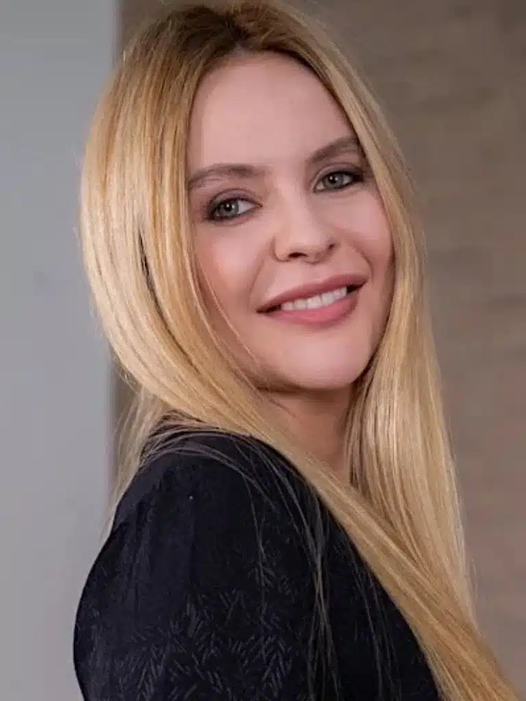 Tori Dakota Biography: Wiki, Age, Career, Height, Weight, Boyfriend, Net Worth & More