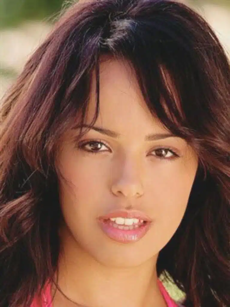 Zeina Heart Biography: Wiki, Age, Career, Height, Weight, Boyfriend, Net Worth & More