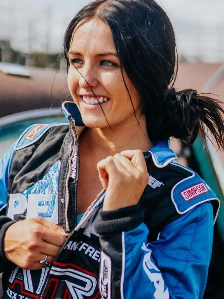 Alex Taylor Wikipedia Biography: Wiki, Age, Career, Height, Weight, Boyfriend, Net Worth & More