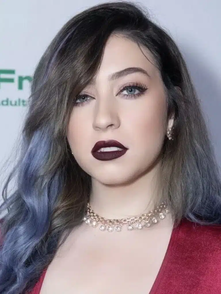 Amilia Onyx Biography: Wiki, Age, Career, Height, Weight, Boyfriend, Net Worth & More