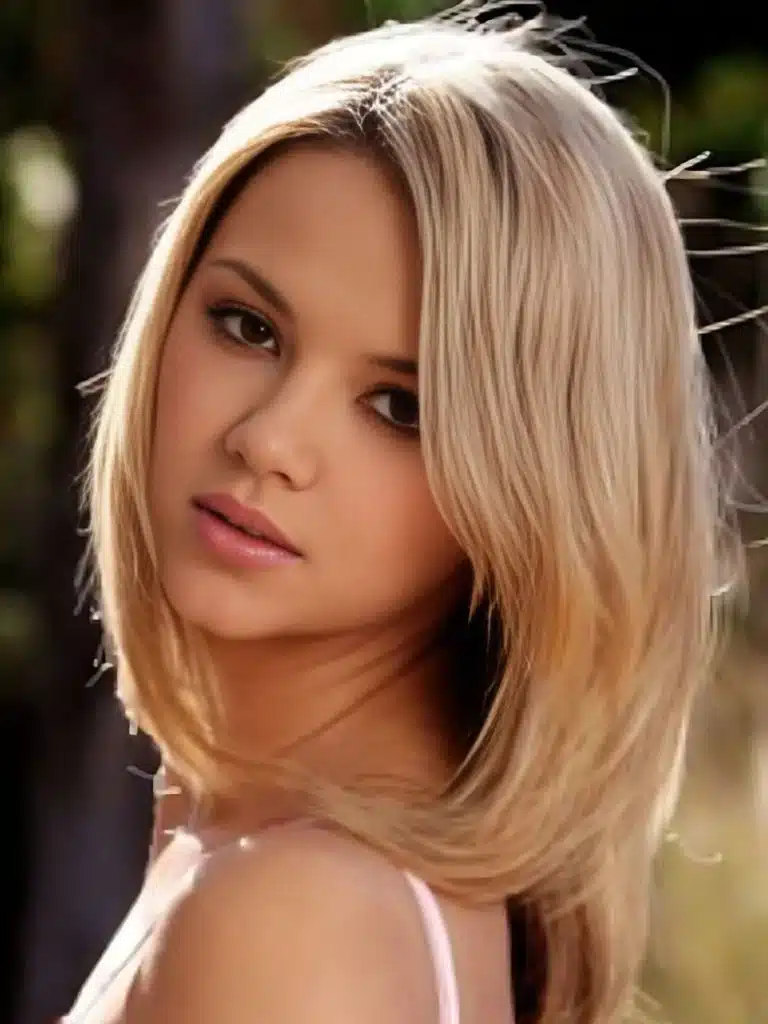 Ashlynn Brooke Biography: Wiki, Age, Career, Height, Weight, Boyfriend, Net Worth & More