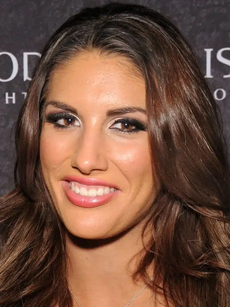 August Ames Biography: Wiki, Age, Career, Height, Weight, Boyfriend, Net Worth & More