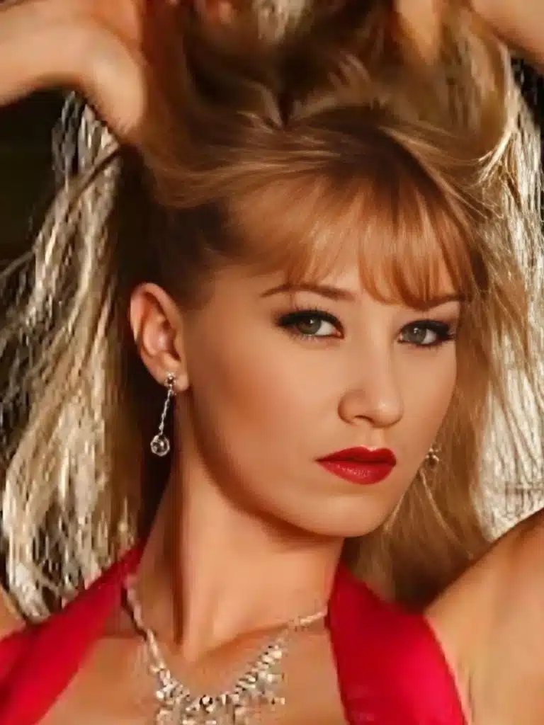 Bambola Biography: Wiki, Age, Career, Height, Weight, Boyfriend, Net Worth & More
