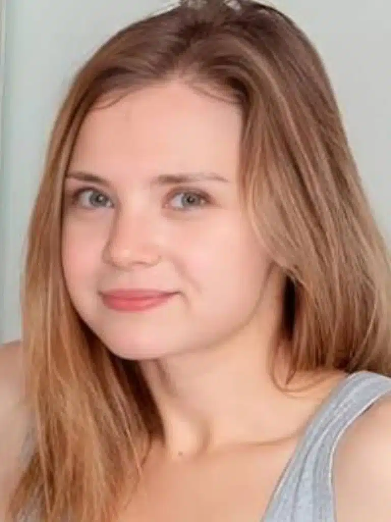 Bella Breeze Biography: Wiki, Age, Career, Height, Weight, Boyfriend, Net Worth & More