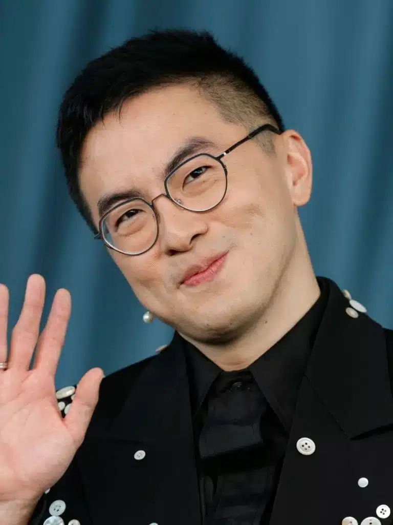 Bowen Yang Wikipedia Biography: Wiki, Age, Career, Height, Weight, Boyfriend, Net Worth & More