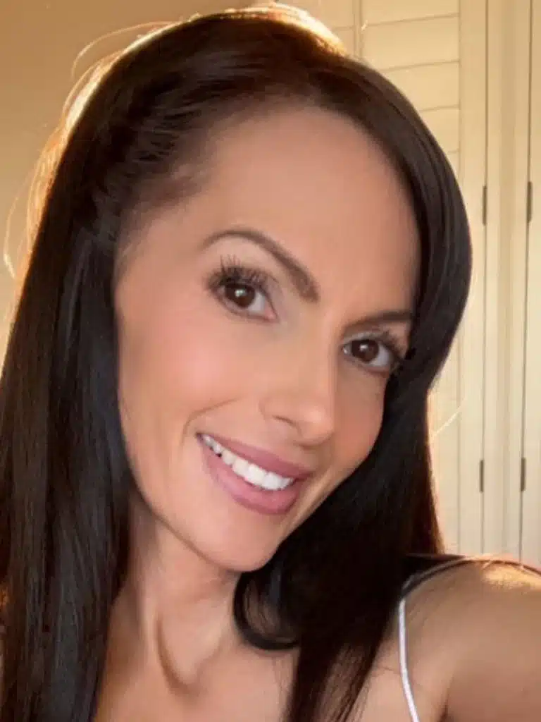 Catalina Cruz Biography: Wiki, Age, Career, Height, Weight, Boyfriend, Net Worth & More