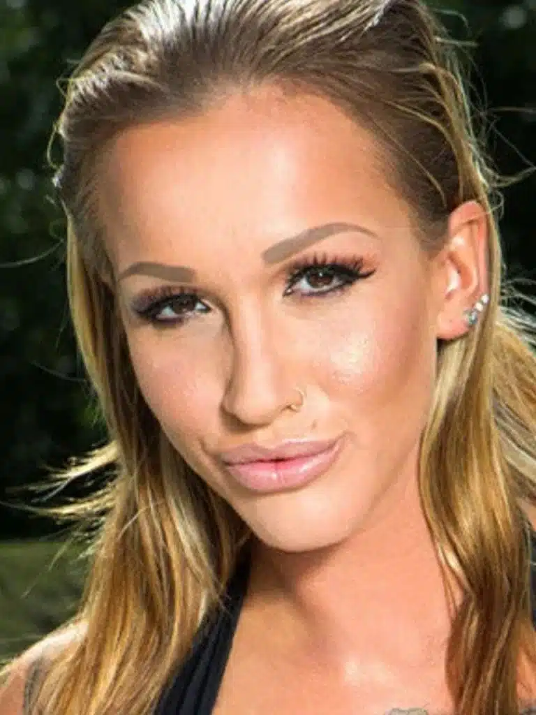 Chantelle Fox Biography: Wiki, Age, Career, Height, Weight, Boyfriend, Net Worth & More
