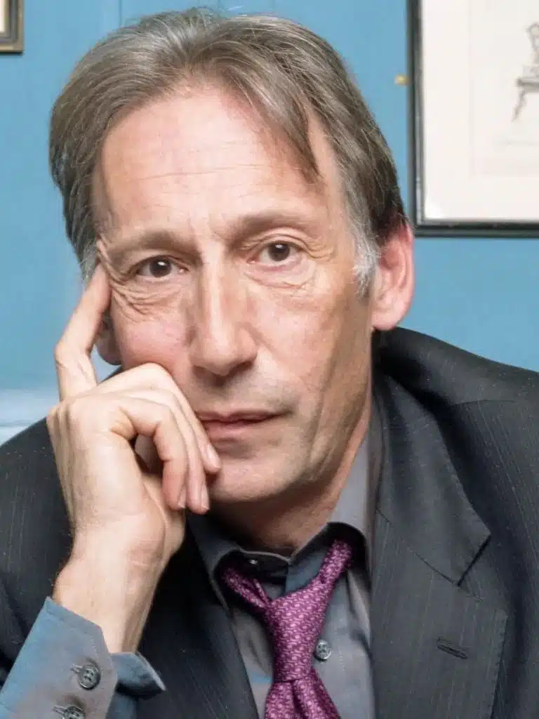 Chris Langham Wikipedia Biography: Wiki, Age, Career, Height, Weight, Boyfriend, Net Worth & More