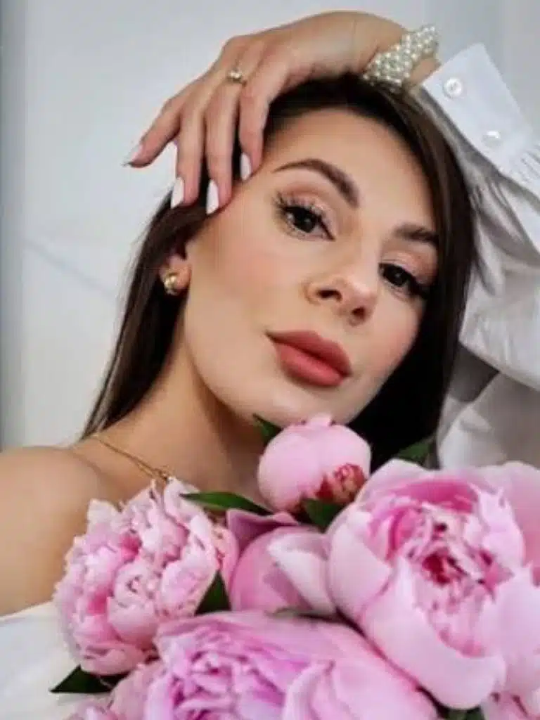 Claudia Xo Biography: Wiki, Age, Career, Height, Weight, Boyfriend, Net Worth & More
