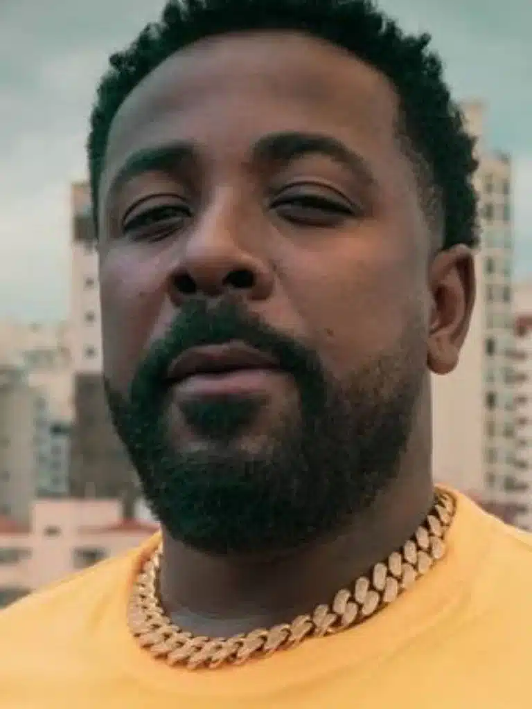 Clovis Pinho Biography: Wiki, Age, Career, Height, Weight, Boyfriend, Net Worth & More