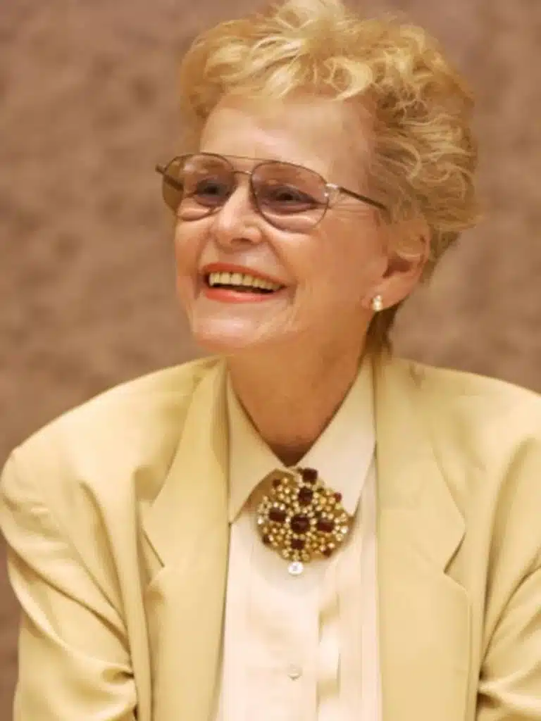 Diana Douglas Biography: Wiki, Age, Career, Height, Weight, Boyfriend, Net Worth & More