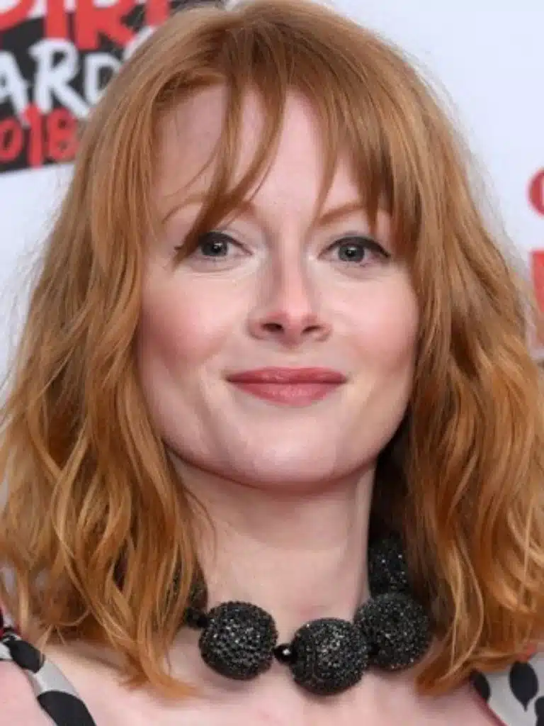 Emily Beecham Biography: Wiki, Age, Career, Height, Weight, Boyfriend, Net Worth & More