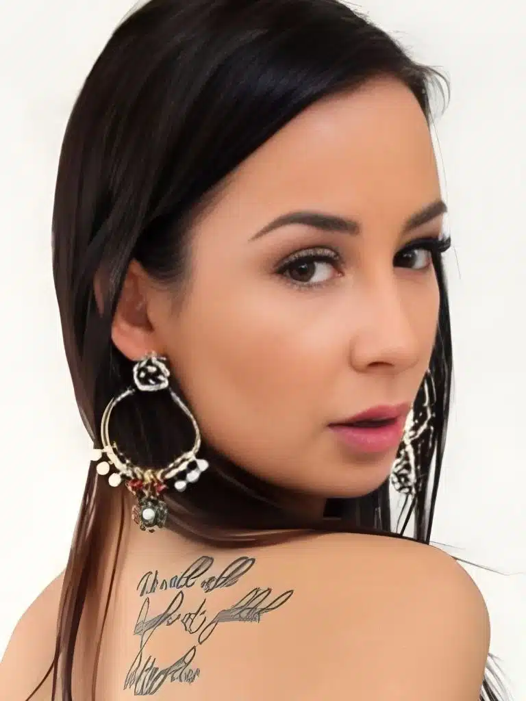 Freya Dee Biography: Wiki, Age, Career, Height, Weight, Boyfriend, Net Worth & More