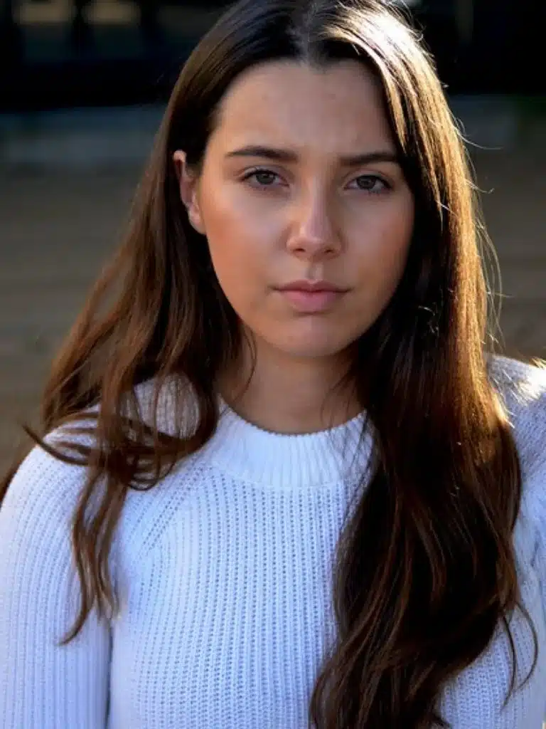 Harlee Little Biography: Wiki, Age, Career, Height, Weight, Boyfriend, Net Worth & More