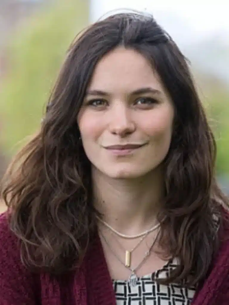 Ione Wells Wikipedia Biography: Wiki, Age, Career, Height, Weight, Boyfriend, Net Worth & More