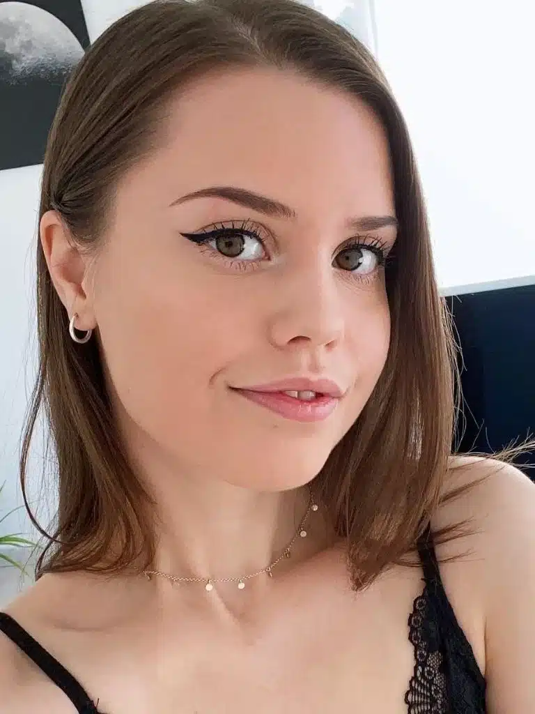 Jamie Young Biography: Wiki, Age, Career, Height, Weight, Boyfriend, Net Worth & More