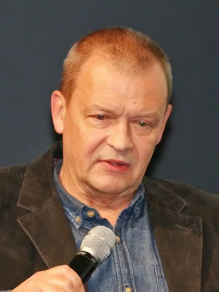 Jan Frycz Wikipedia Biography: Wiki, Age, Career, Height, Weight, Boyfriend, Net Worth & More
