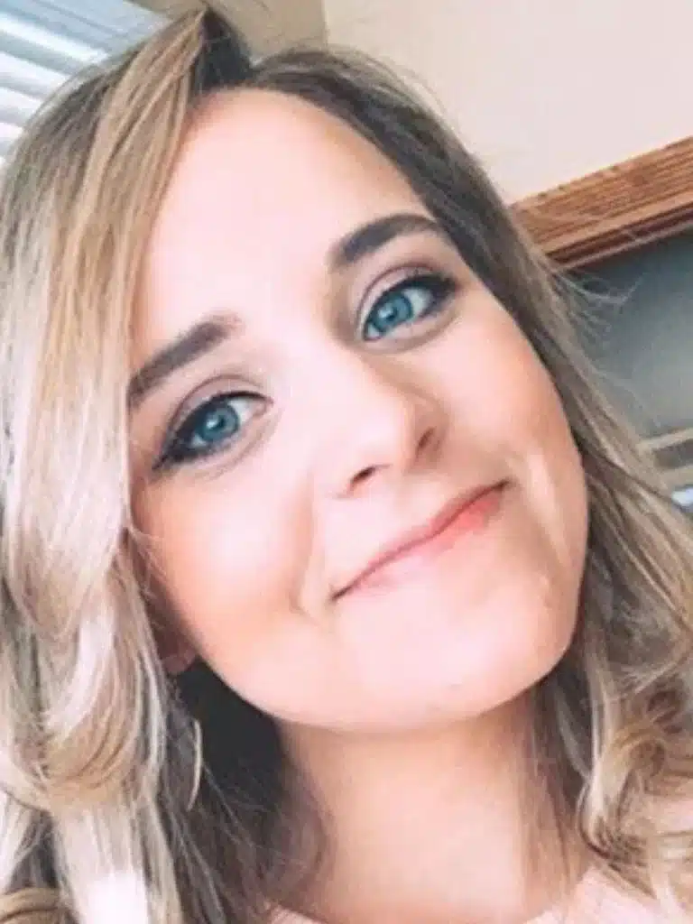 Jinger Vuolo Biography: Wiki, Age, Career, Height, Weight, Boyfriend, Net Worth & More