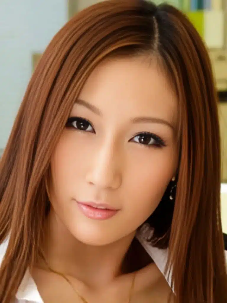 Julia Kyoka Biography: Wiki, Age, Career, Height, Weight, Boyfriend, Net Worth & More
