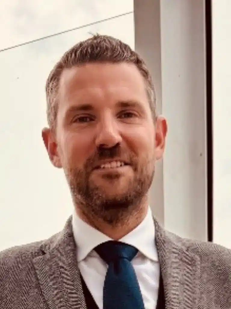 Justin Brooker Biography: Wiki, Age, Career, Height, Weight, Boyfriend, Net Worth & More