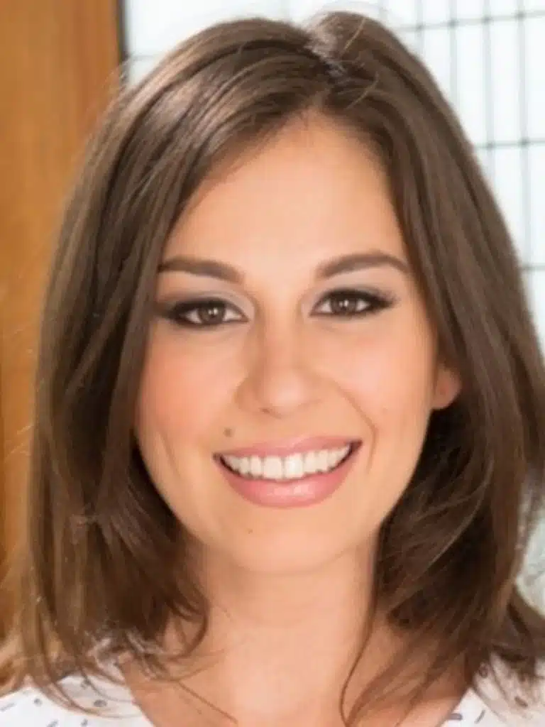 Kacie Castle Biography: Wiki, Age, Career, Height, Weight, Boyfriend, Net Worth & More