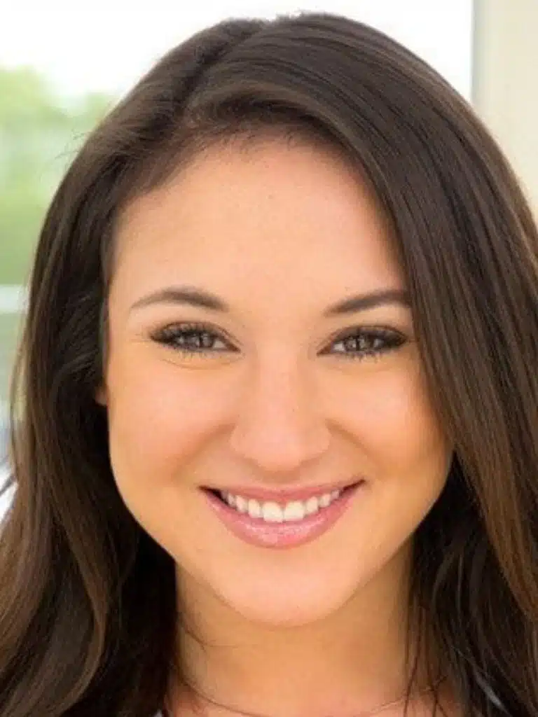 Kylie Kalvetti Biography: Wiki, Age, Career, Height, Weight, Boyfriend, Net Worth & More