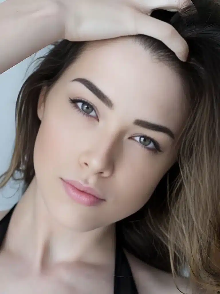 Lauren Summer Biography: Wiki, Age, Career, Height, Weight, Boyfriend, Net Worth & More