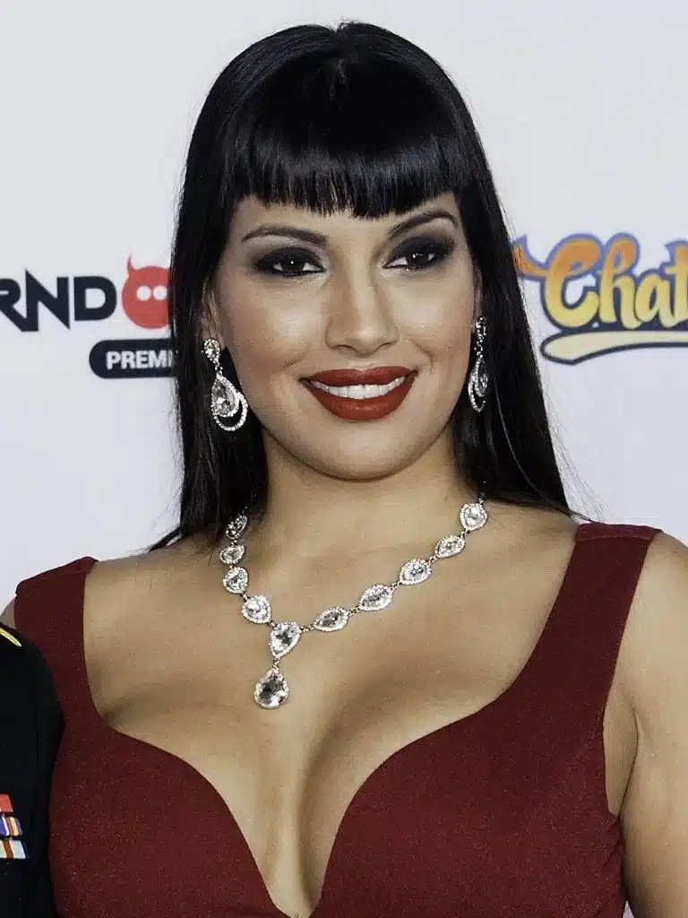 Mercedes Carrera Biography: Wiki, Age, Career, Height, Weight, Boyfriend, Net Worth & More