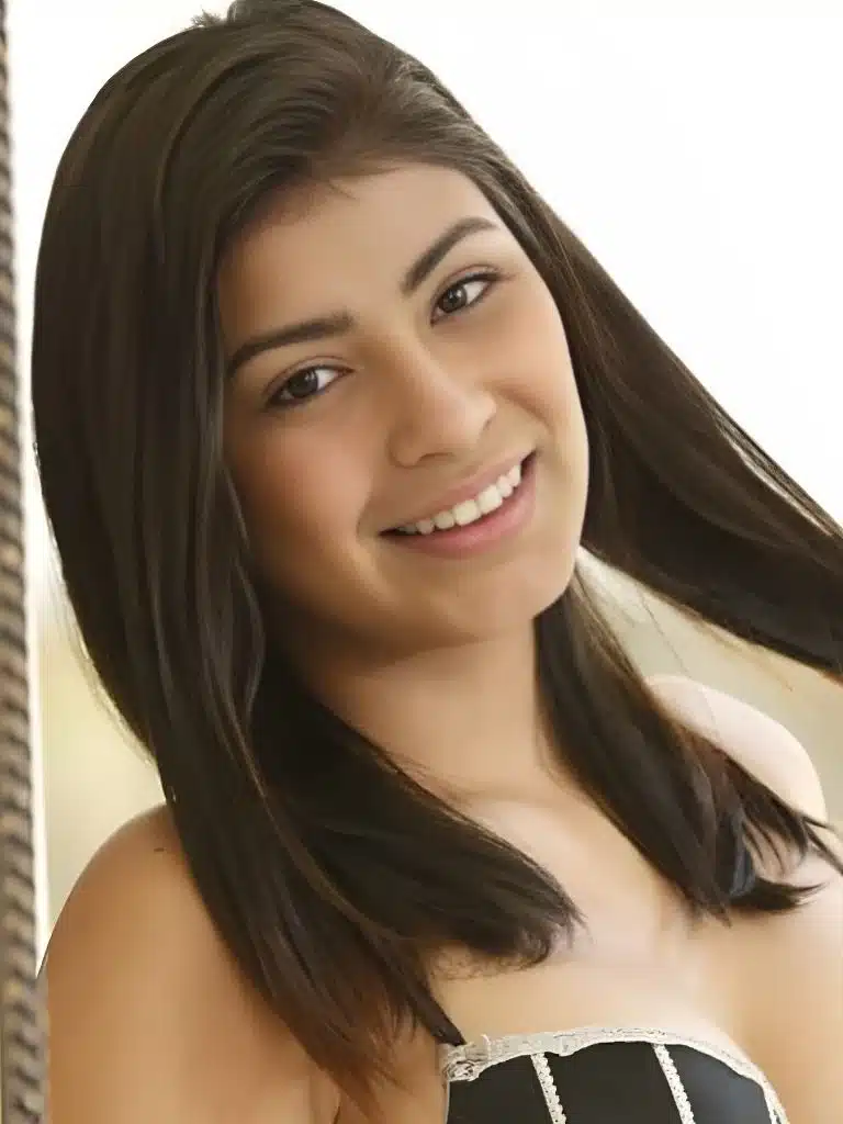 Miya Stone Biography: Wiki, Age, Career, Height, Weight, Boyfriend, Net Worth & More