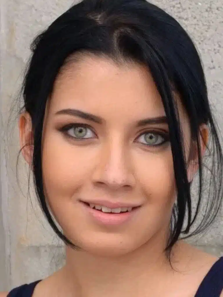 Nikki Vixon Biography: Wiki, Age, Career, Height, Weight, Boyfriend, Net Worth & More