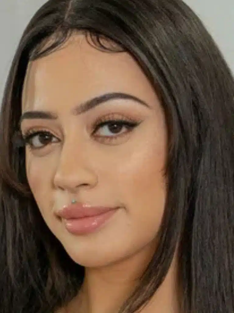 Nina Pink Biography: Wiki, Age, Career, Height, Weight, Boyfriend, Net Worth & More
