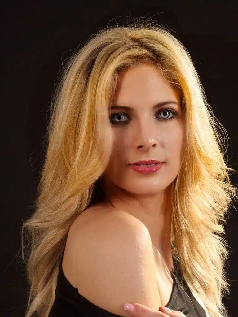 Rebecca Leah Biography: Wiki, Age, Career, Height, Weight, Boyfriend, Net Worth & More