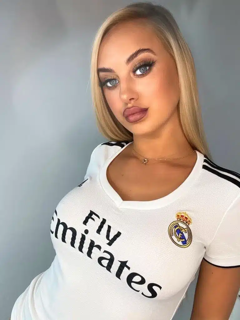Rhiannon Blue Biography: Wiki, Age, Career, Height, Weight, Boyfriend, Net Worth & More