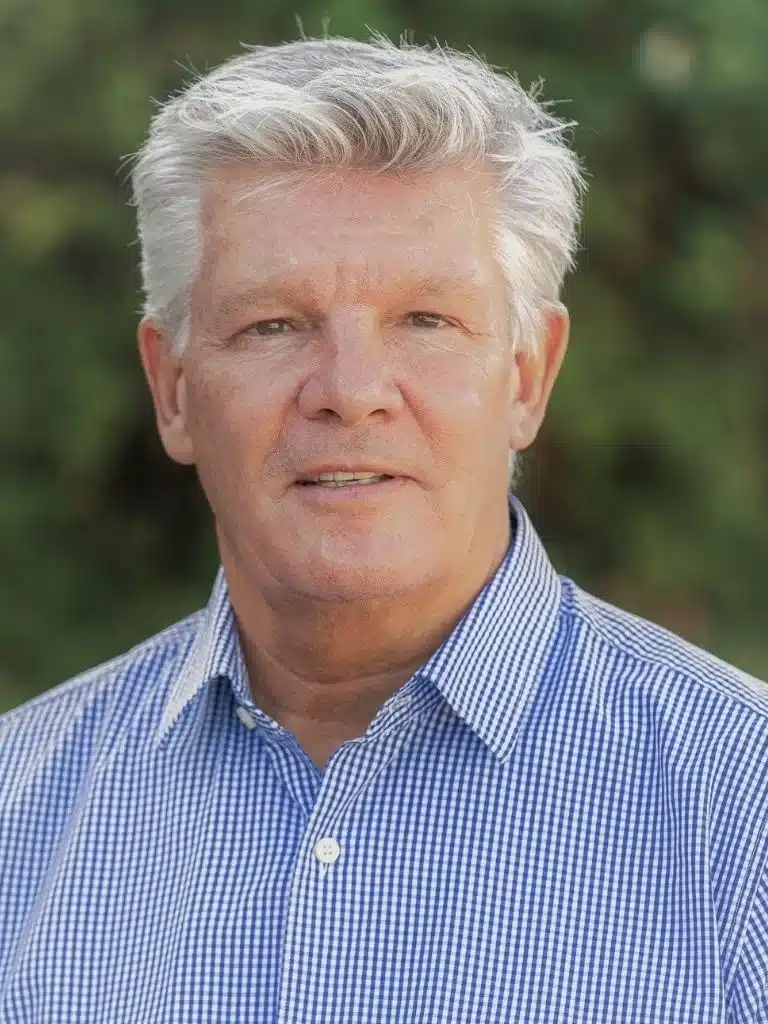 Russ Lindsay Wikipedia Biography: Wiki, Age, Career, Height, Weight, Boyfriend, Net Worth & More