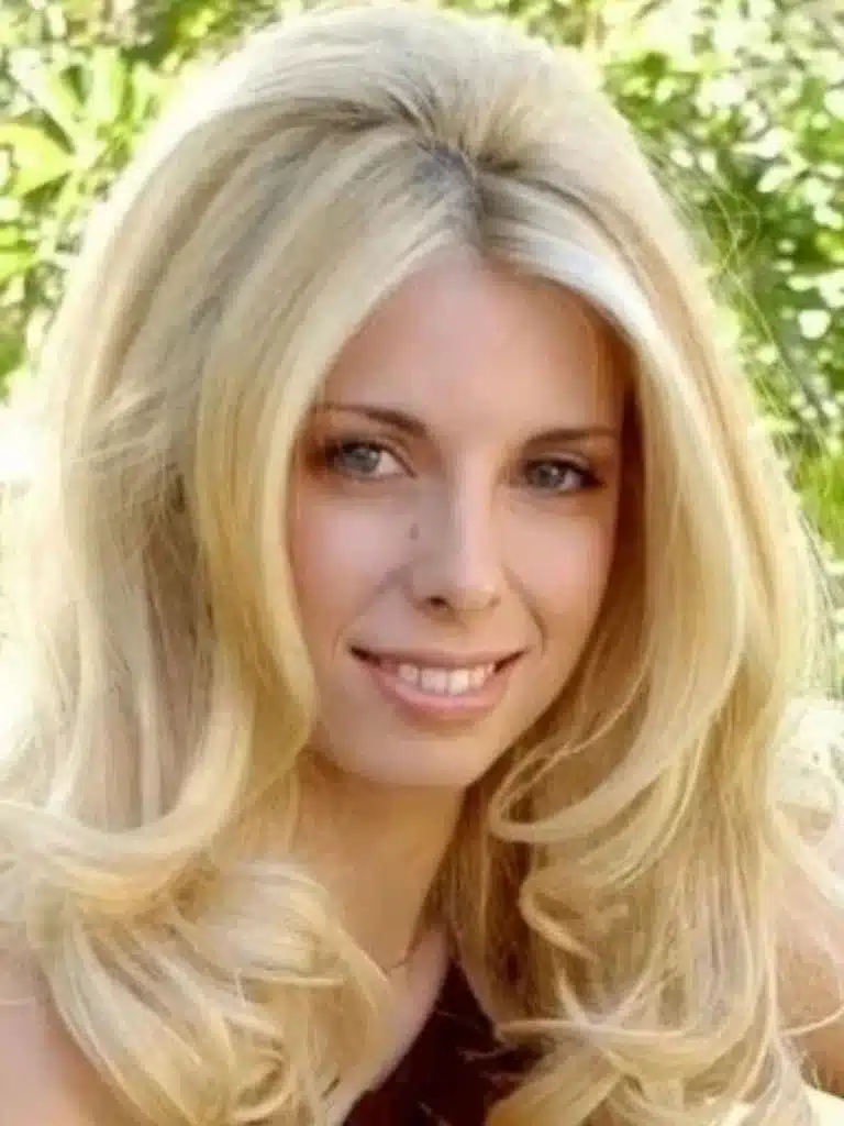 Sara Cosmi Biography: Wiki, Age, Career, Height, Weight, Boyfriend, Net Worth & More