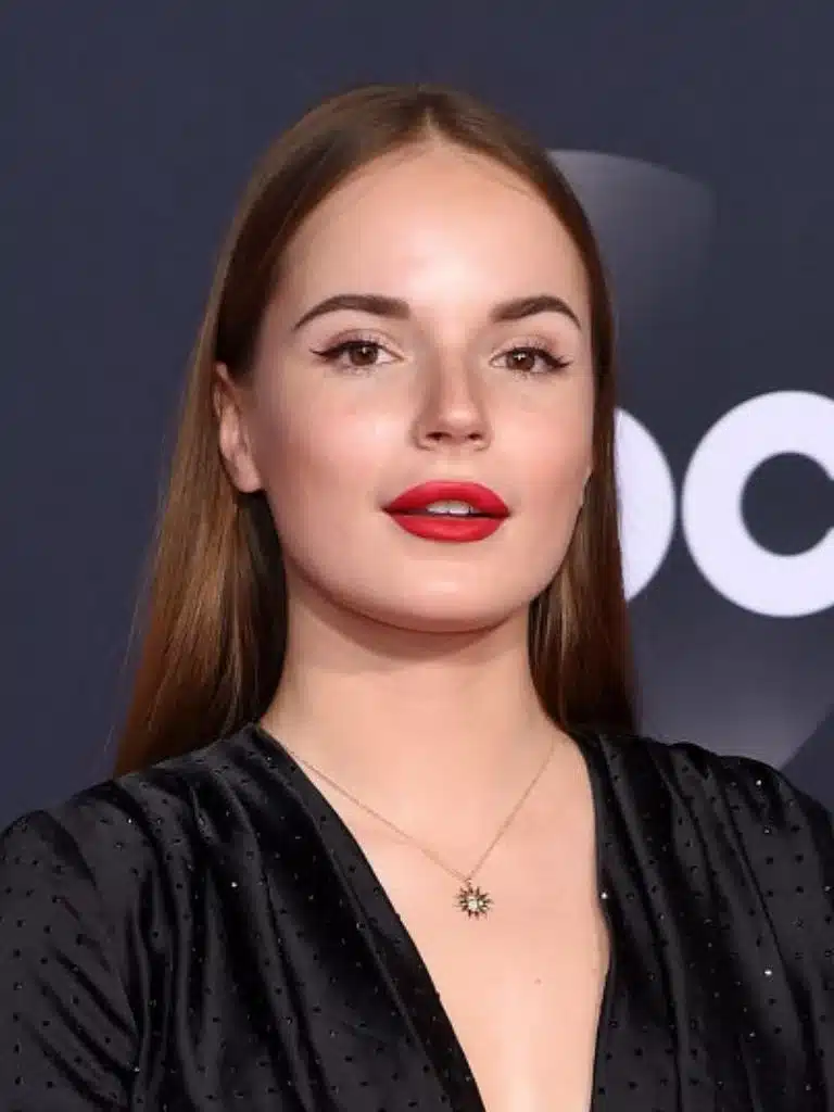 Sasha Spilberg Biography: Wiki, Age, Career, Height, Weight, Boyfriend, Net Worth & More