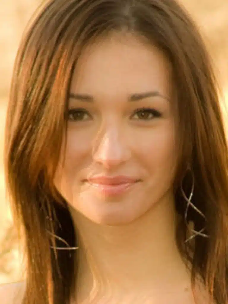 Sienna Metart Biography: Wiki, Age, Career, Height, Weight, Boyfriend, Net Worth & More
