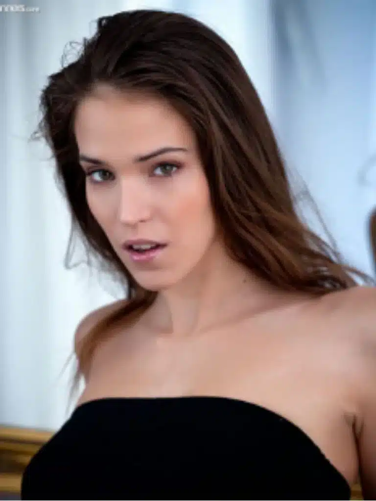 Silvie Delux Biography: Wiki, Age, Career, Height, Weight, Boyfriend, Net Worth & More