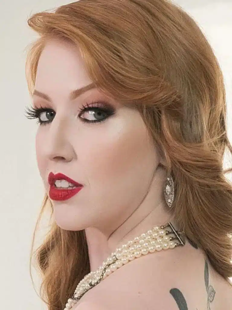Sonia Harcourt Biography: Wiki, Age, Career, Height, Weight, Boyfriend, Net Worth & More