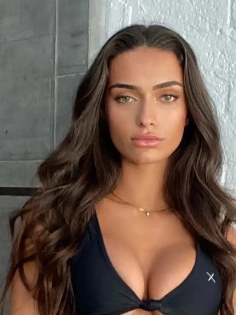Sophia Chugranis Biography: Wiki, Age, Career, Height, Weight, Boyfriend, Net Worth & More